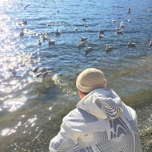 色吊丝二区三区中文字幕
